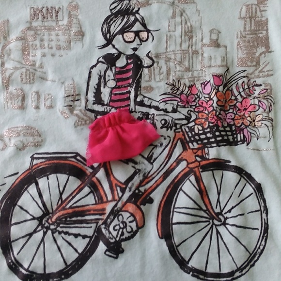 ▪︎DKNY▪︎Girl's Glittery T-Shirt - Picture 2 of 5